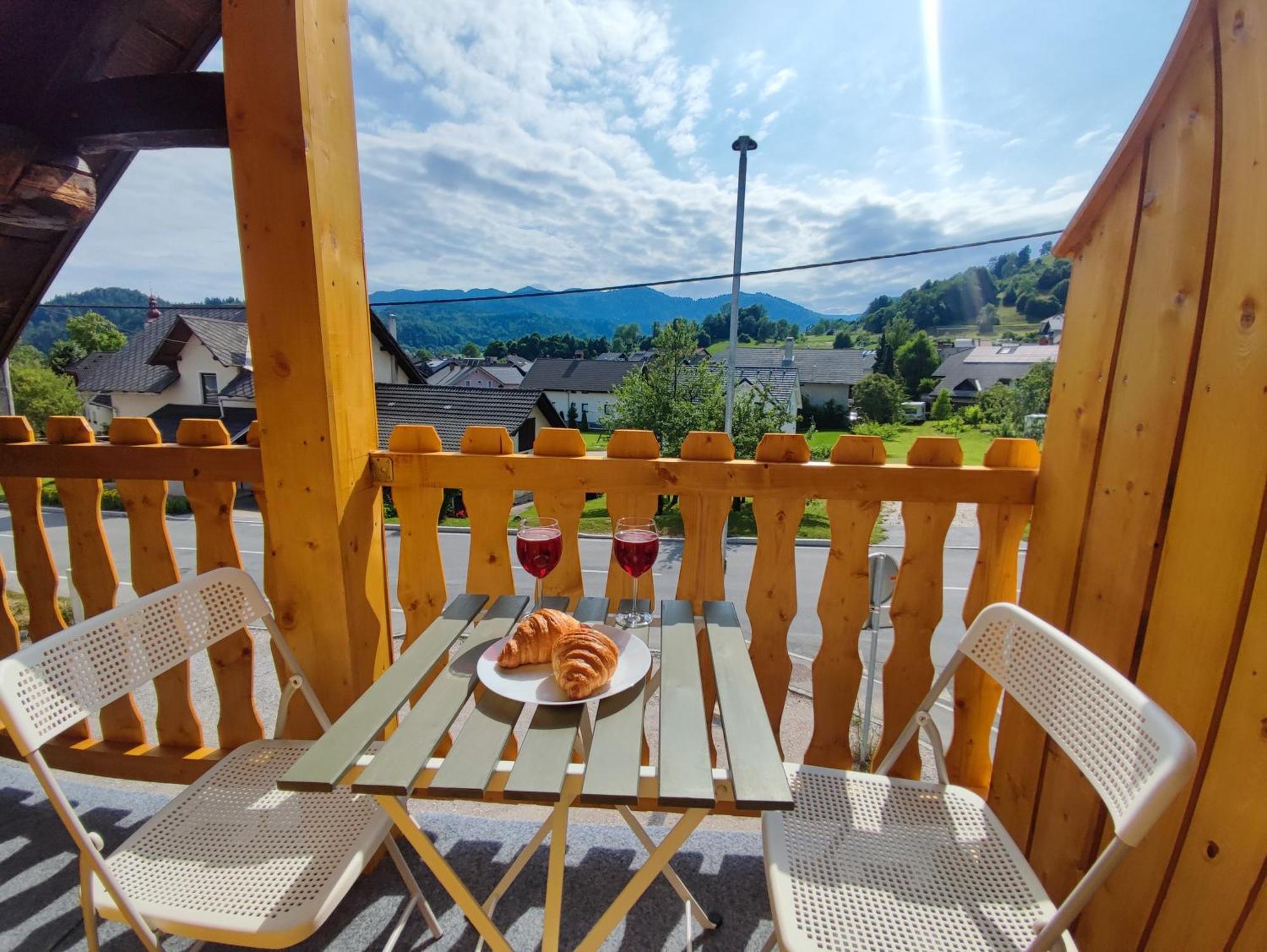 Slovenian House Mira Zgornje Gorje Eksteriør billede